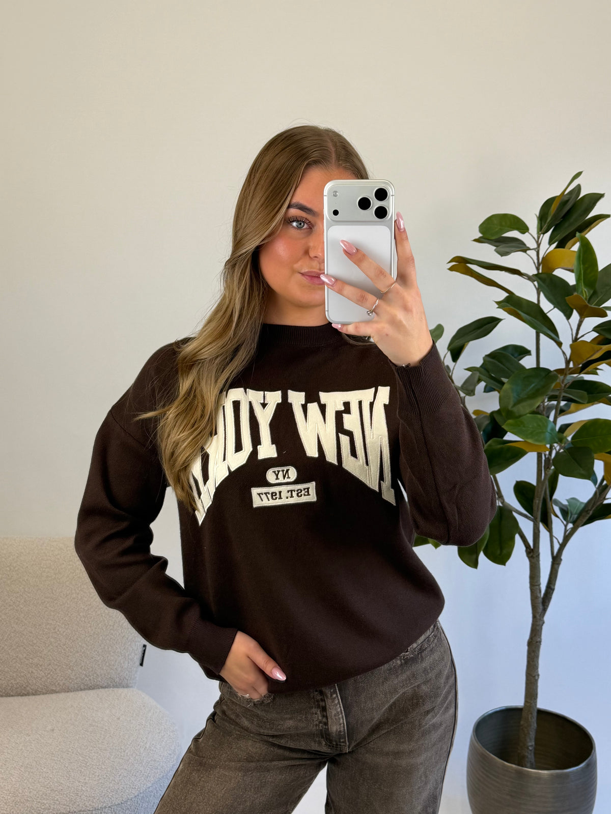 New York Sweater – Chocolate