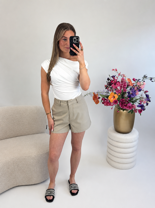 Mila Short Beige