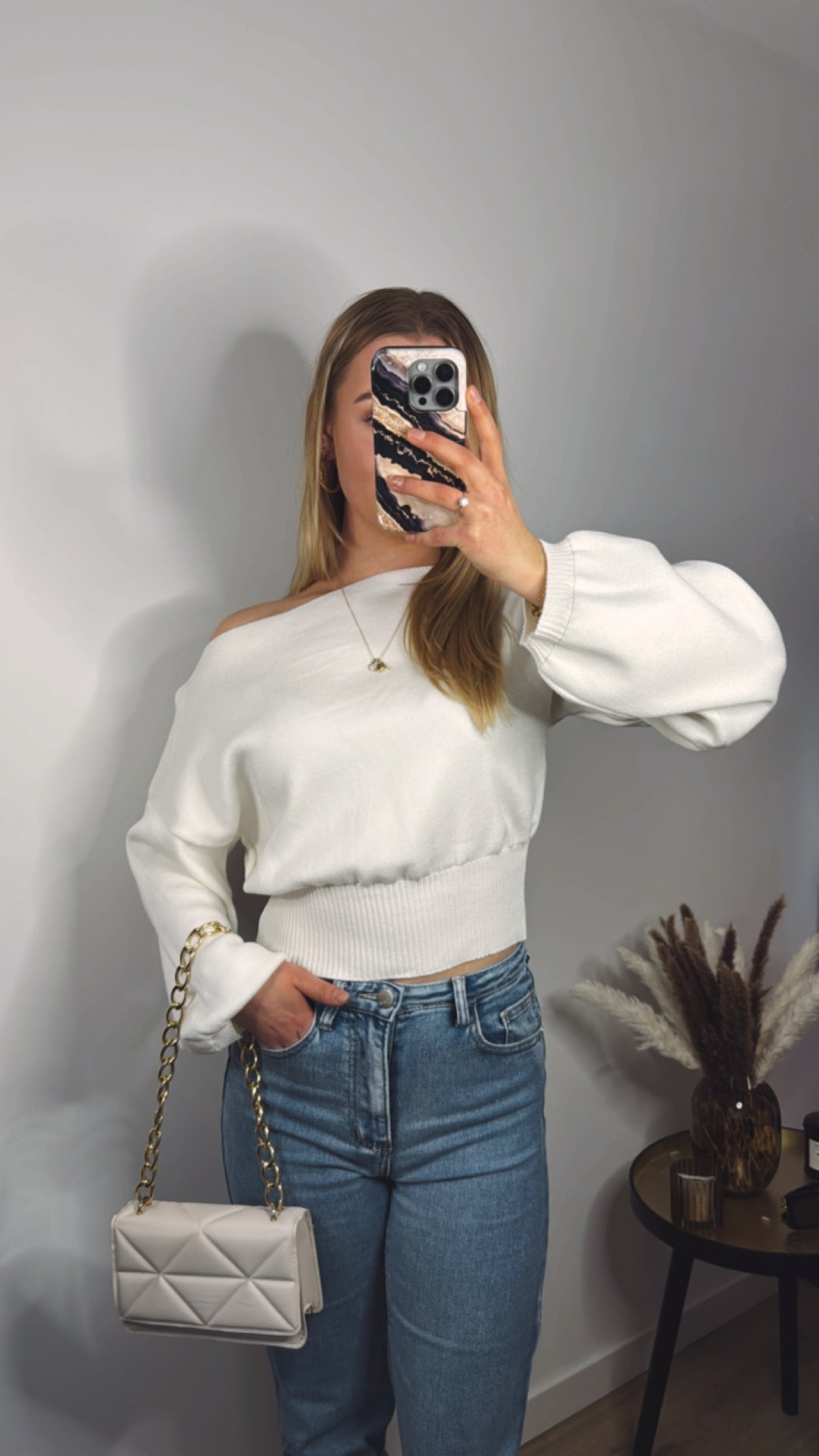 Julia Off-Shoulder White