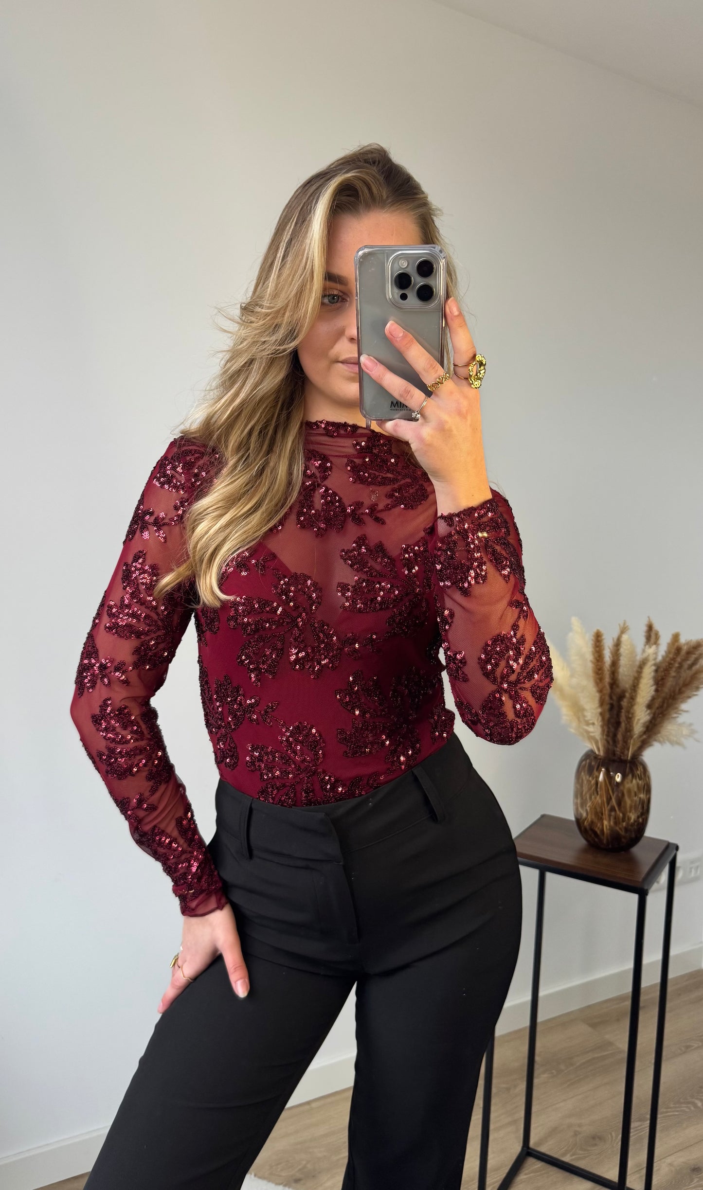 Mila Sequins Top Bordeaux